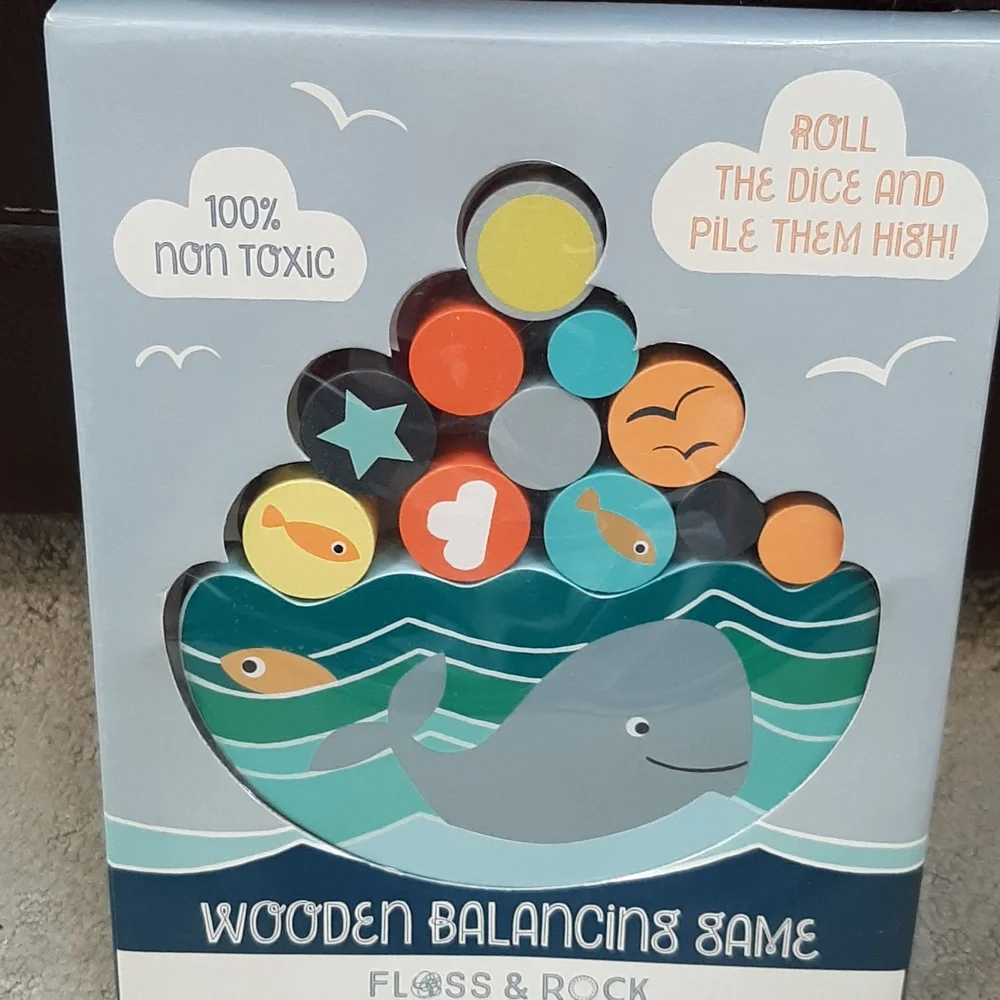 NEW Wooden Balancing Game